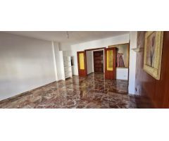 PISO DE 5 DORMITORIOS EN ZONA CENTRO