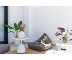 Modernas casas adosadas con solárium y sótano en Rafal, Alicante