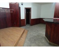 EXCLUSIVAS ROMERO, comercializa local comercial en calle la Fuente, cualquier actividad