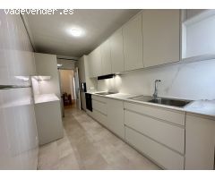 Espacioso piso junto a Paseo Marítimo 