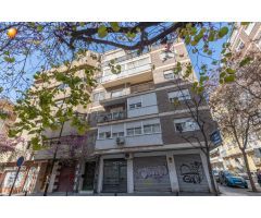 Increíble ático dúplex a reformar en zona Alhamar