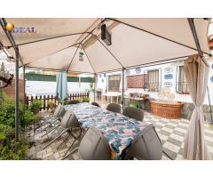Chalet de una planta en Otura con jardín, piscina y terraza