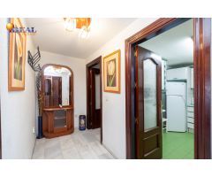 Piso en venta en calle Santa Clotilde, junto a Hipercor, con plaza de garaje