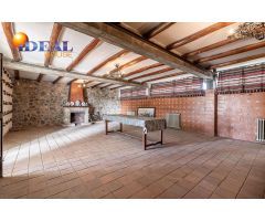 Casa con terreno y nave en Santa Fe