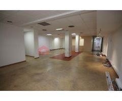 Oficinas 440m2 ideal para academia con entrada independiente a la de la comunidad de vecinos.