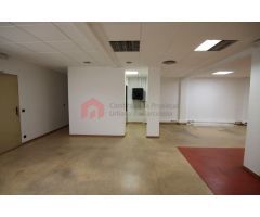 Oficinas 440m2 ideal para academia con entrada independiente a la de la comunidad de vecinos.
