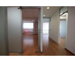 Oficinas 440m2 ideal para academia con entrada independiente a la de la comunidad de vecinos.