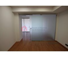 Oficinas 440m2 ideal para academia con entrada independiente a la de la comunidad de vecinos.