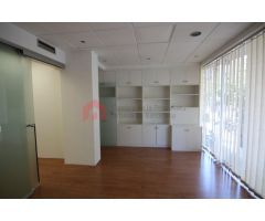 Oficinas 440m2 ideal para academia con entrada independiente a la de la comunidad de vecinos.