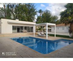 CHALET MODERNO EN URBANIZACION LOMA BADÁ, ESPACIO, CONFORT Y NATURALEZA A UN PASO DE LA CIUDAD