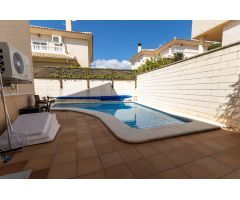 EXCLUSIVO CHALET EN ZONA CLUB DE CAMPO (ELDA-PETRER)
