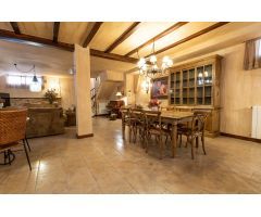EXCLUSIVO CHALET EN ZONA CLUB DE CAMPO (ELDA-PETRER)