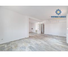 CASA CON PISCINA Y PARCELA EN JUN