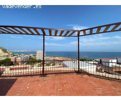 Vivienda céntrica en Raval Roig con vistas al mar y al Castillo de Santa Bárbara