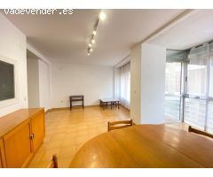 Vivienda céntrica en Raval Roig con vistas al mar y al Castillo de Santa Bárbara