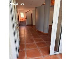 Chalet independiente con parcela en Simancas
