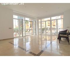 Elegancia, espacio y luz en pleno centro de Cuevas del Almanzora