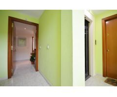 Luminoso piso de 2 habitaciones, con terraza y solárium– ¡Buena ubicación y listo para entrar a vivi