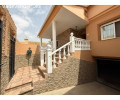 Se vende precioso duplex con piscina en urbanización de La Aljorra (Cartagena)