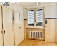 Grupo la Noria VENDE amplio piso para reformar. Zona CENTRO-ALTOZANO.