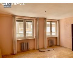 Grupo la Noria VENDE amplio piso para reformar. Zona CENTRO-ALTOZANO.