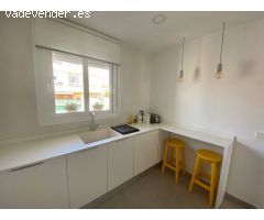Adosado con terraza y solarium en una zona residencial de Pont dInca.