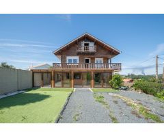 CASA DE MADERA REFORMADA Y CON GALERIA EN CAMBRE