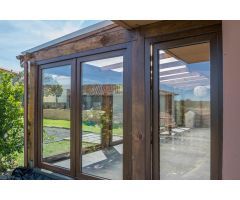 CASA DE MADERA REFORMADA Y CON GALERIA EN CAMBRE