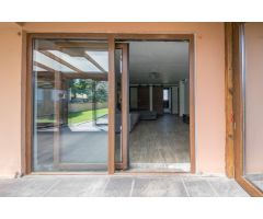CASA DE MADERA REFORMADA Y CON GALERIA EN CAMBRE