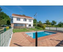CASA ESPACIOSA CON PISCINA EN BRIBES (CAMBRE)