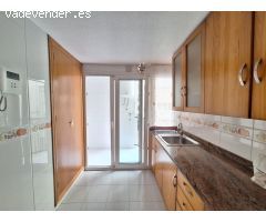 ¡Se alquila elegante y luminoso piso en el corazón del Barrio del Carmen!