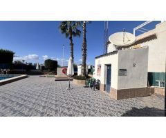 Bungalow en planta alta con solarium con vistas despejadas!!!