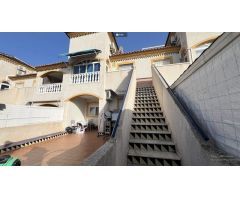 Bungalow en planta alta con solarium con vistas despejadas!!!