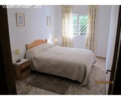 Apartamento en primera línea de mar en complejo con piscina y plaza de parking!!!