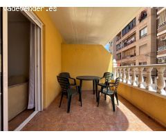 Apartamento con 2 dormitorios en el casco urbano de Torrevieja!!!