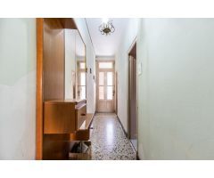 CASA PARA REFORMAR EN EL CENTRO DE SABADELL