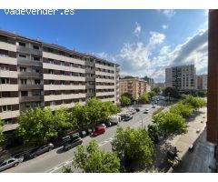 ¡Alquiler de piso luminoso en San Juan, ubicación inmejorable!