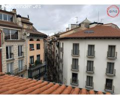 PISO EN LA PLAZA DEL AYUNTAMIENTO