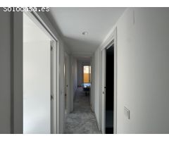 Estupendo piso en recinto cerrado de 3d y 2b con piscina, garaje y trastero.
