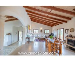 Encantador chalet con gran terreno a solo 2 minutos de Ses Salines