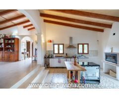 Encantador chalet con gran terreno a solo 2 minutos de Ses Salines