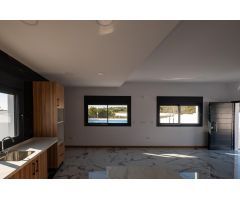 OBRA NUEVA CHALET INDEPENDIENTE DISTRIBUIDO EN UNA SOLA PLANTA