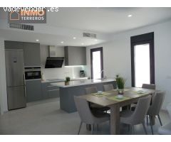 Villa de 3 dormitorios con piscina