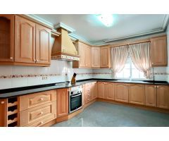 Villa con 8 dormitorios en Huércal Overa