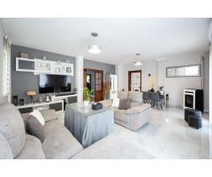 Chalet en Venta en La Zubia, Granada