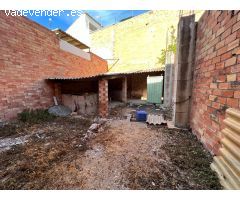 CASA EN OBRA  PARA FINALIZAR CONSTRUCCION CON GRANDES POSIBILIDADES + TERRENO A POCA DISTANCIA