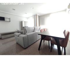 SE ALQUILA PISO EN NOVELDA ZONA SANTA ROSALIA CON PATIO Y GARAJE CERRADO.