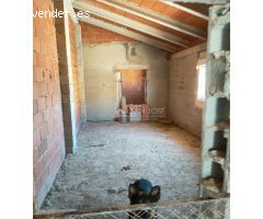 SE VENDE CASA DE CAMPO PARA REFORMAR UNA CASA Y TERMINAR DE REFORMAR OTRA CASA EN ASPE