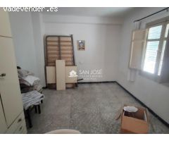 SE VENDE CASA EN BUEN ESTADO Y BUENA ZONA EN ASPE