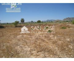 VENTA DE CASA DE CAMPO NUEVA SITUADA ENTRE ASPE Y NOVELDA
